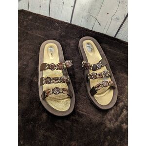 Just Be beaded sandals size 9*
